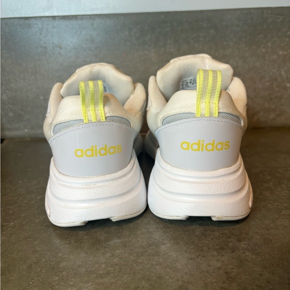 Adidas Neo Strutter Marathon Running Shoes Vibrant Yellow Size Women’s 7 - Picture 4 of 12